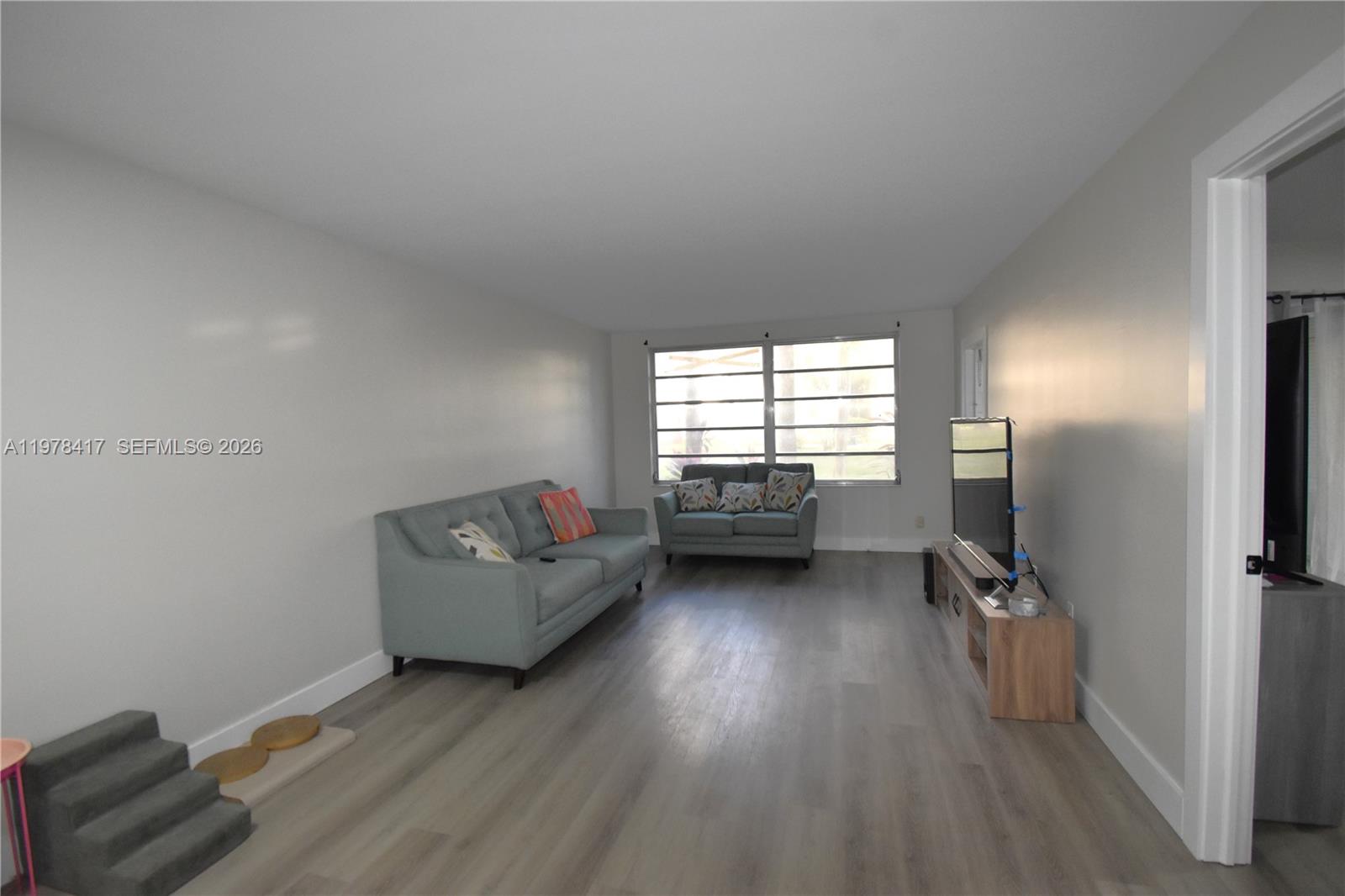 OMEGA CONDO NO 8 - Residential