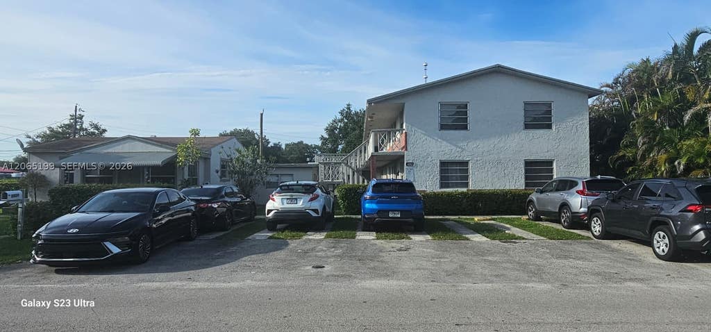 Photo of 6012 SW 33rd St #103, Miramar, FL 33023 (MLS # A12065199)
