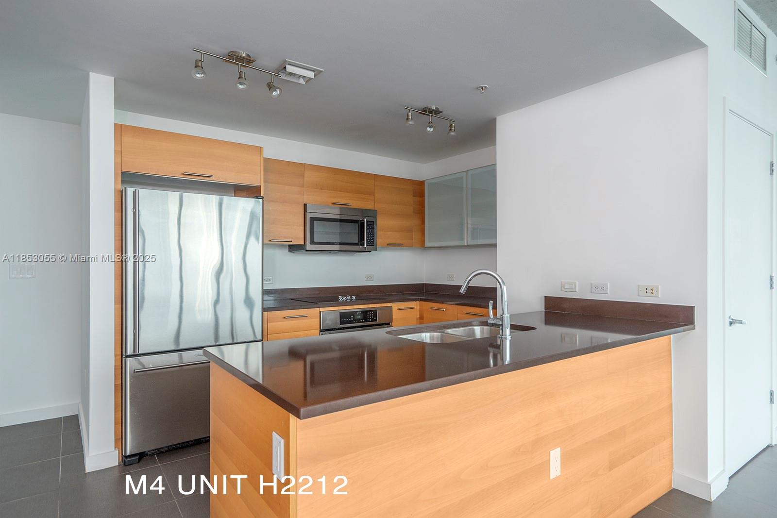 3301 NE 1st Ave H2212