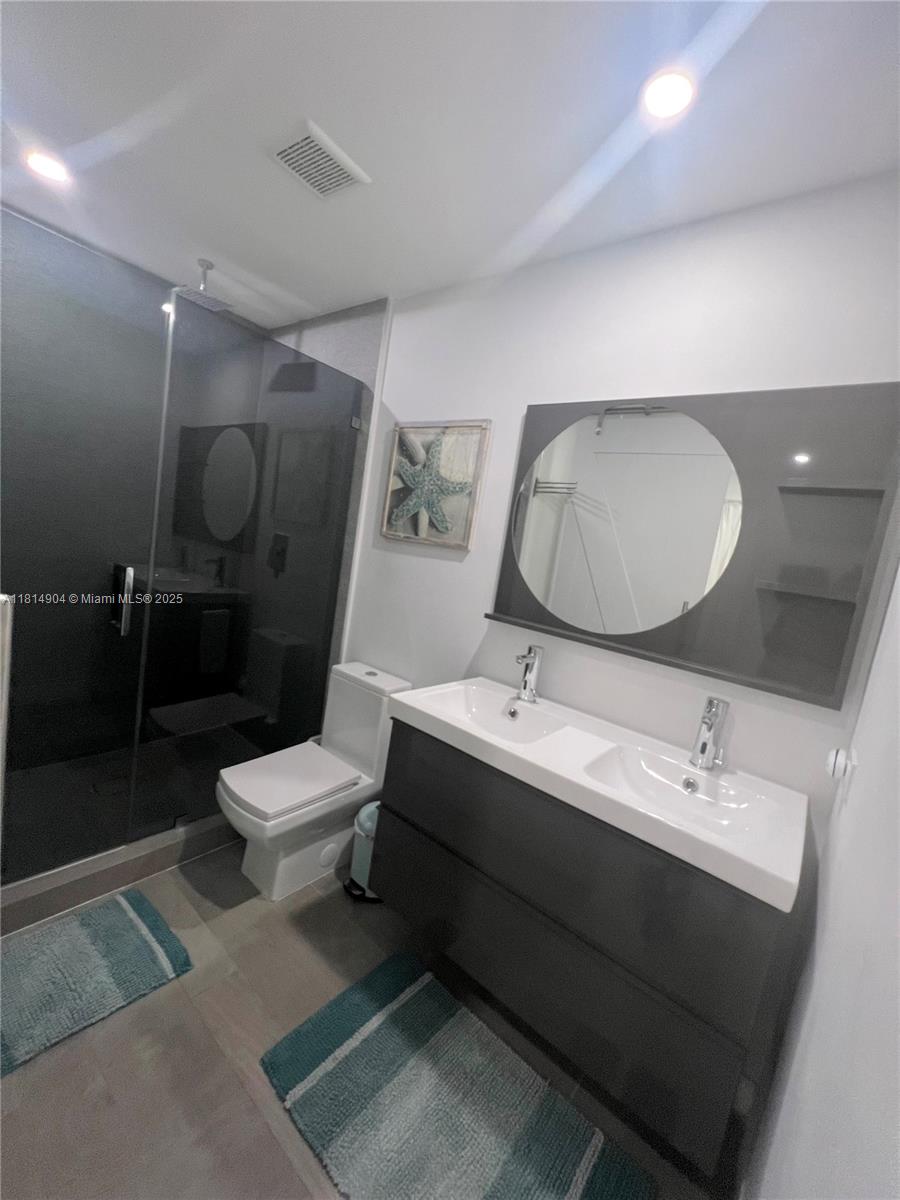 ARVILLA CONDO - Residential Lease