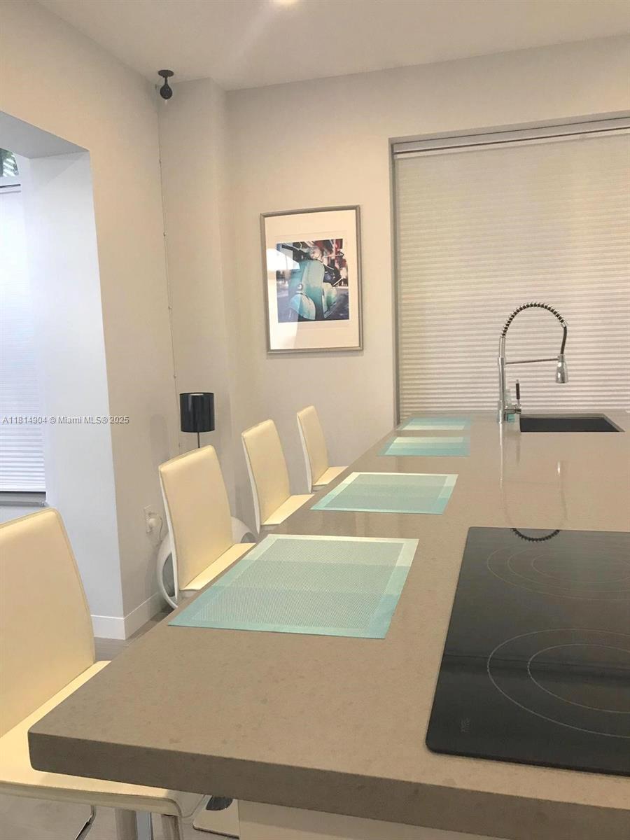 ARVILLA CONDO - Residential Lease