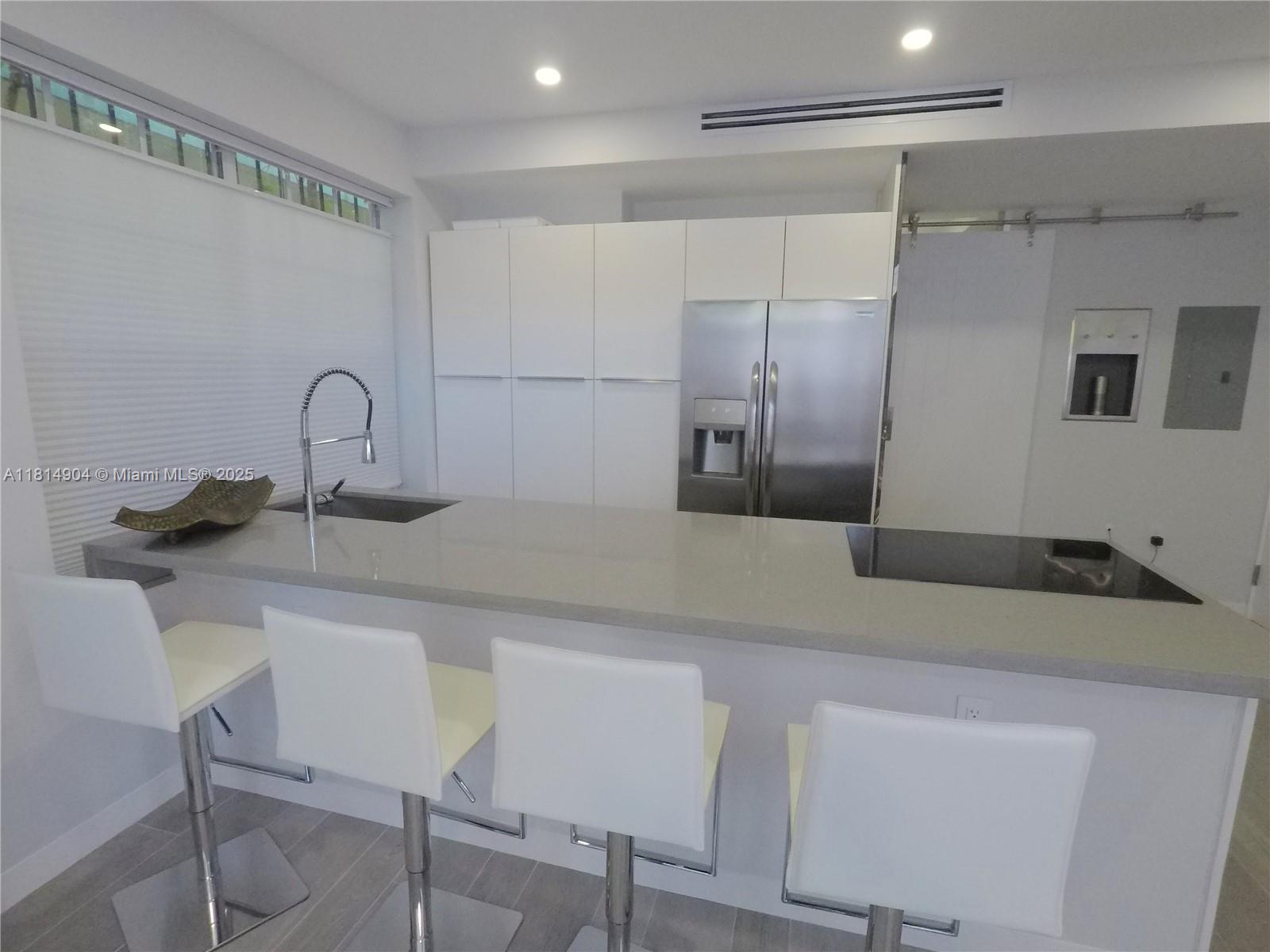 ARVILLA CONDO - Residential Lease