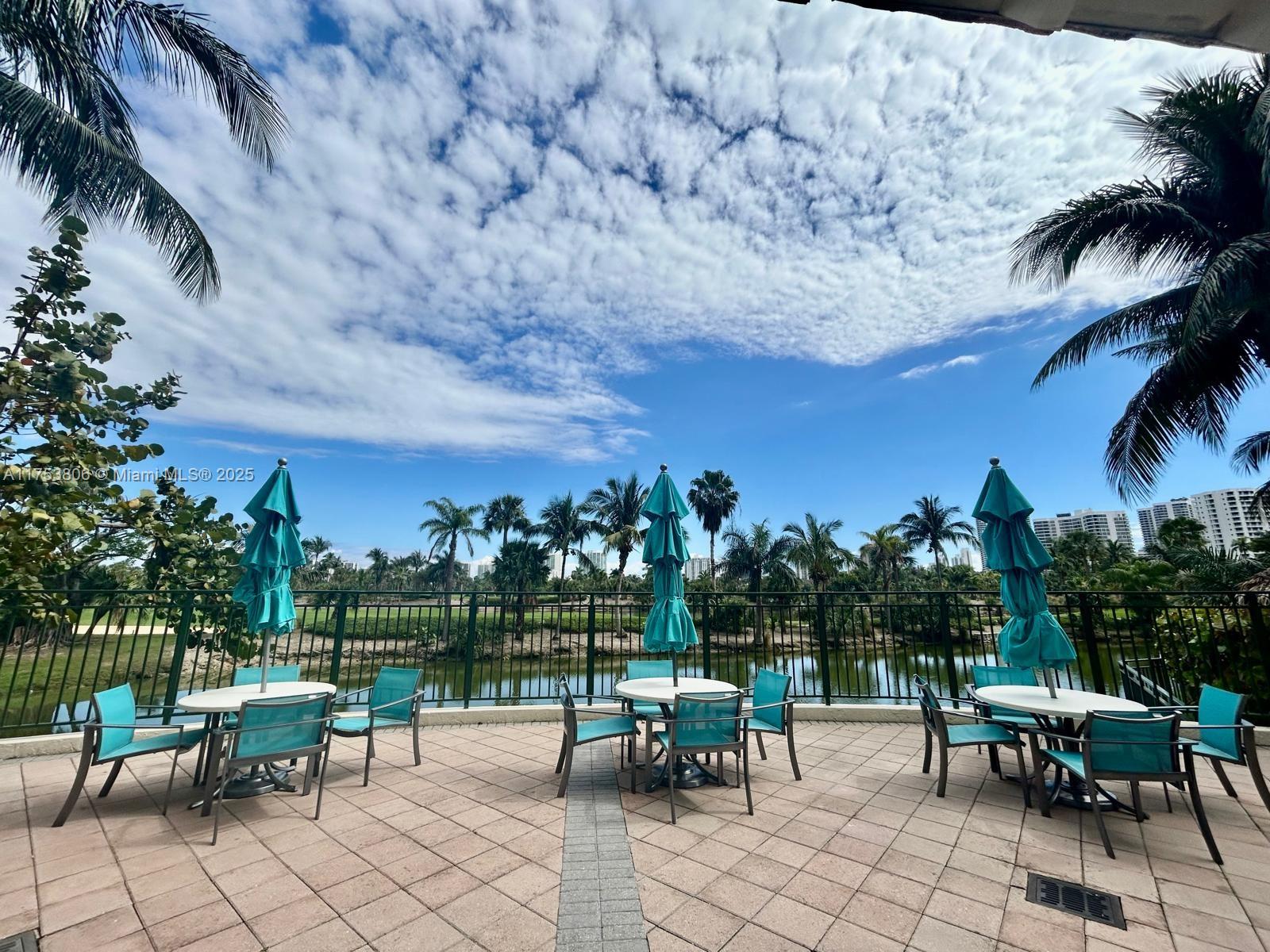 TURNBERRY ON THE GREEN - Residential