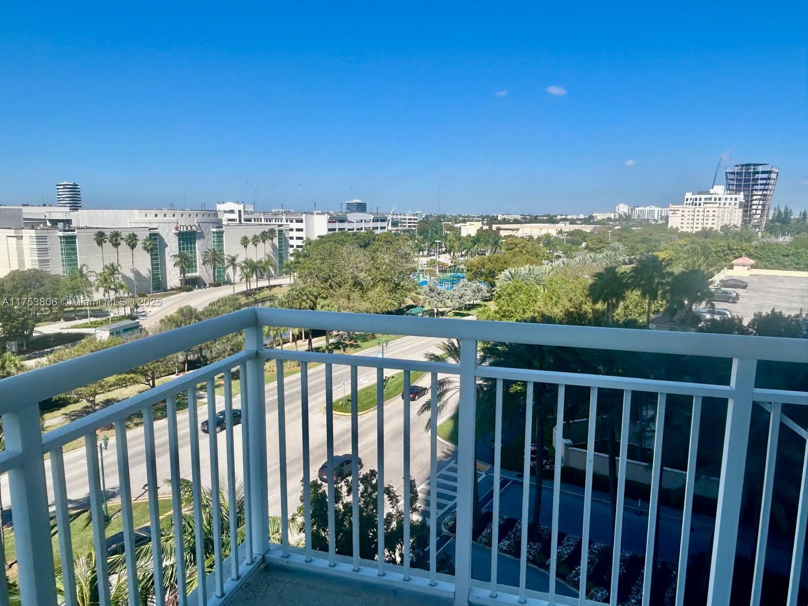 TURNBERRY ON THE GREEN - Residential