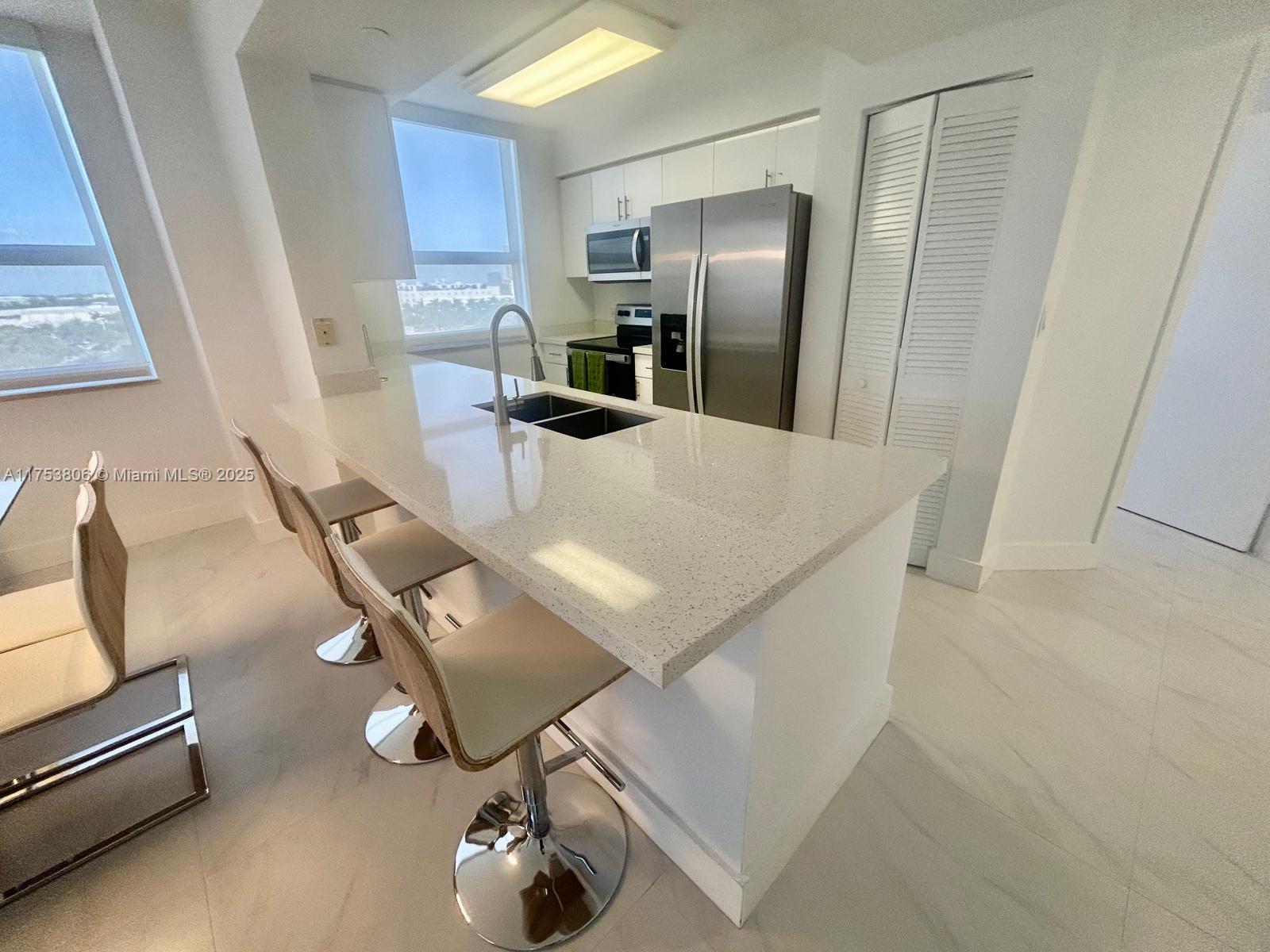 19501 W Country Club Dr 709