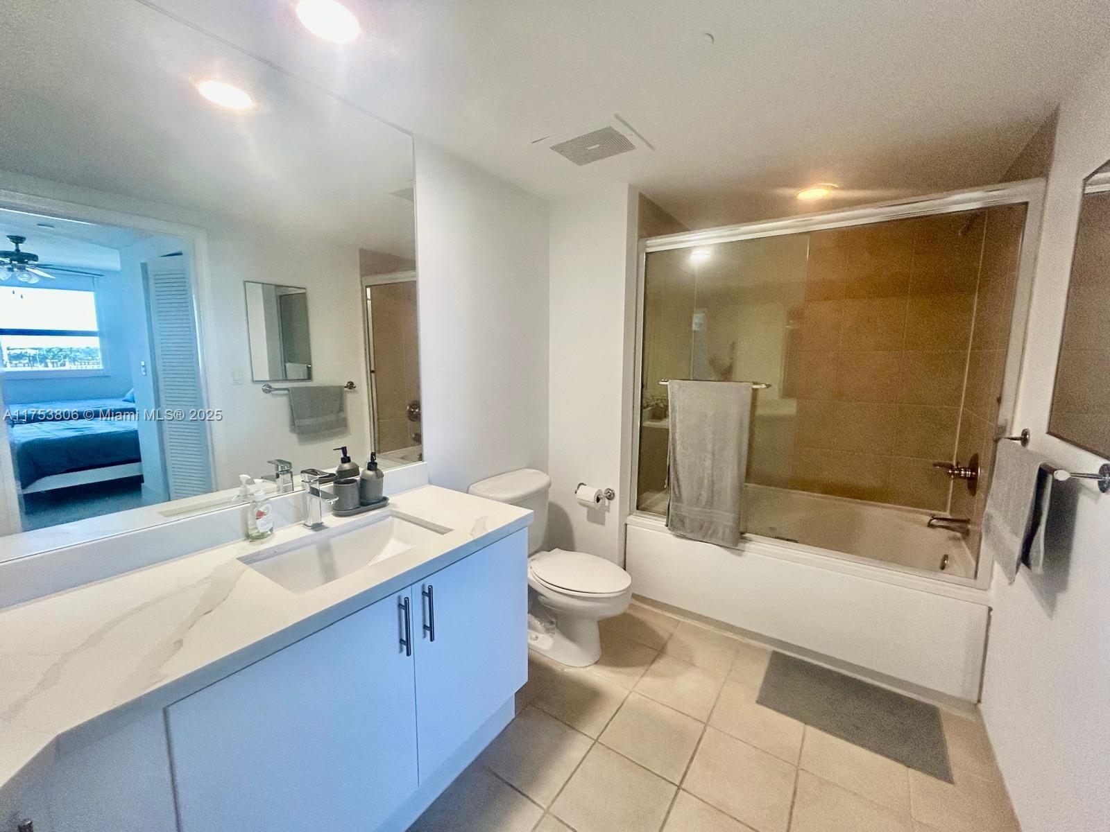 TURNBERRY ON THE GREEN - Residential