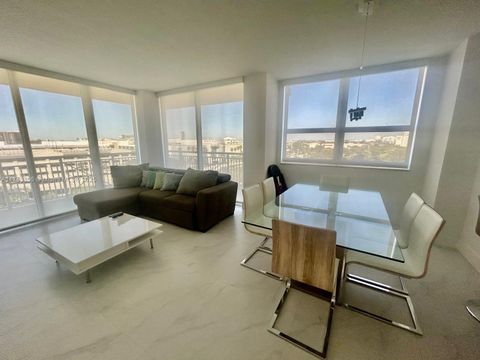 19501 W Country Club Dr 709 Aventura FL 33180