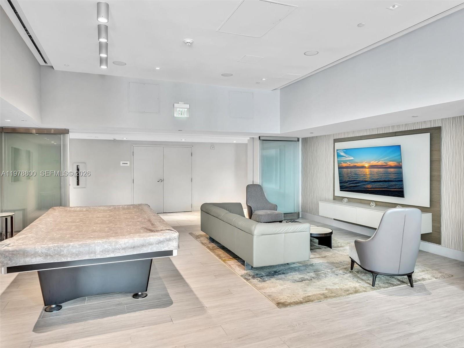 DIPLOMAT OCEANFRONT RESID - Residential