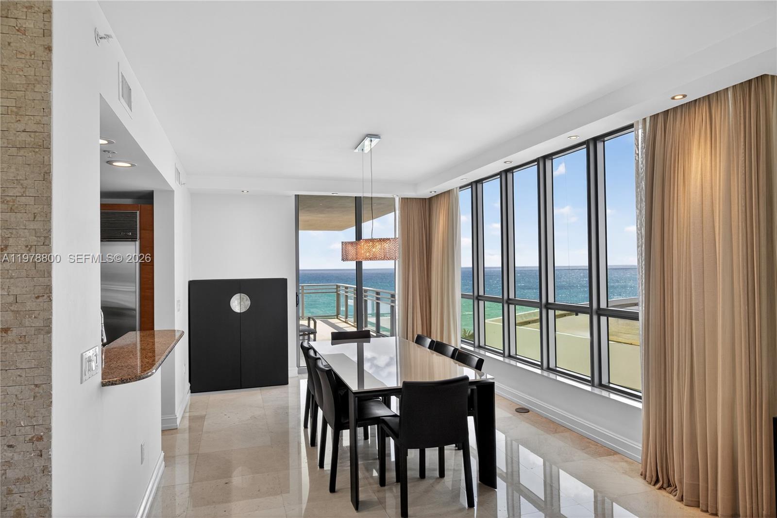 DIPLOMAT OCEANFRONT RESID - Residential