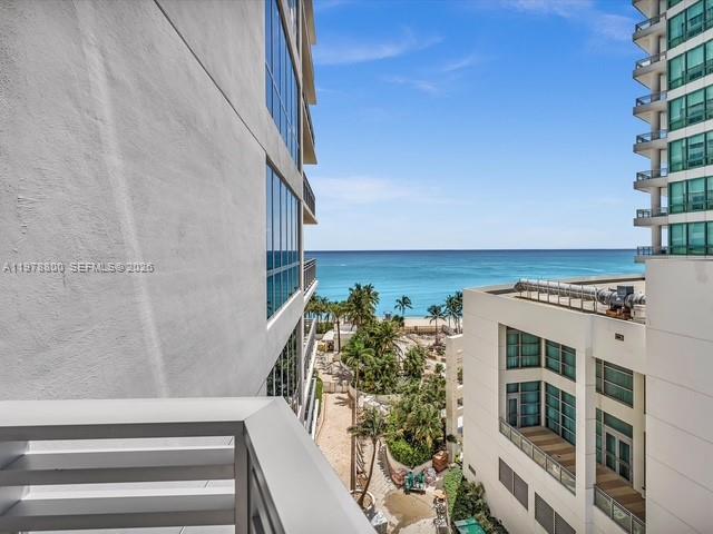 DIPLOMAT OCEANFRONT RESID - Residential