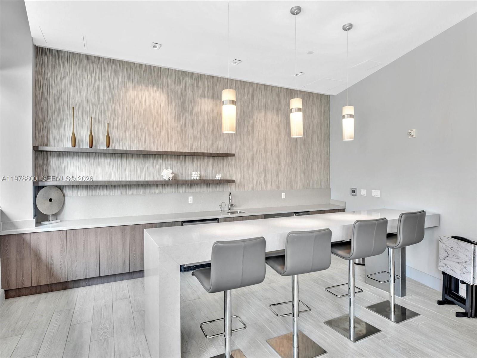 DIPLOMAT OCEANFRONT RESID - Residential