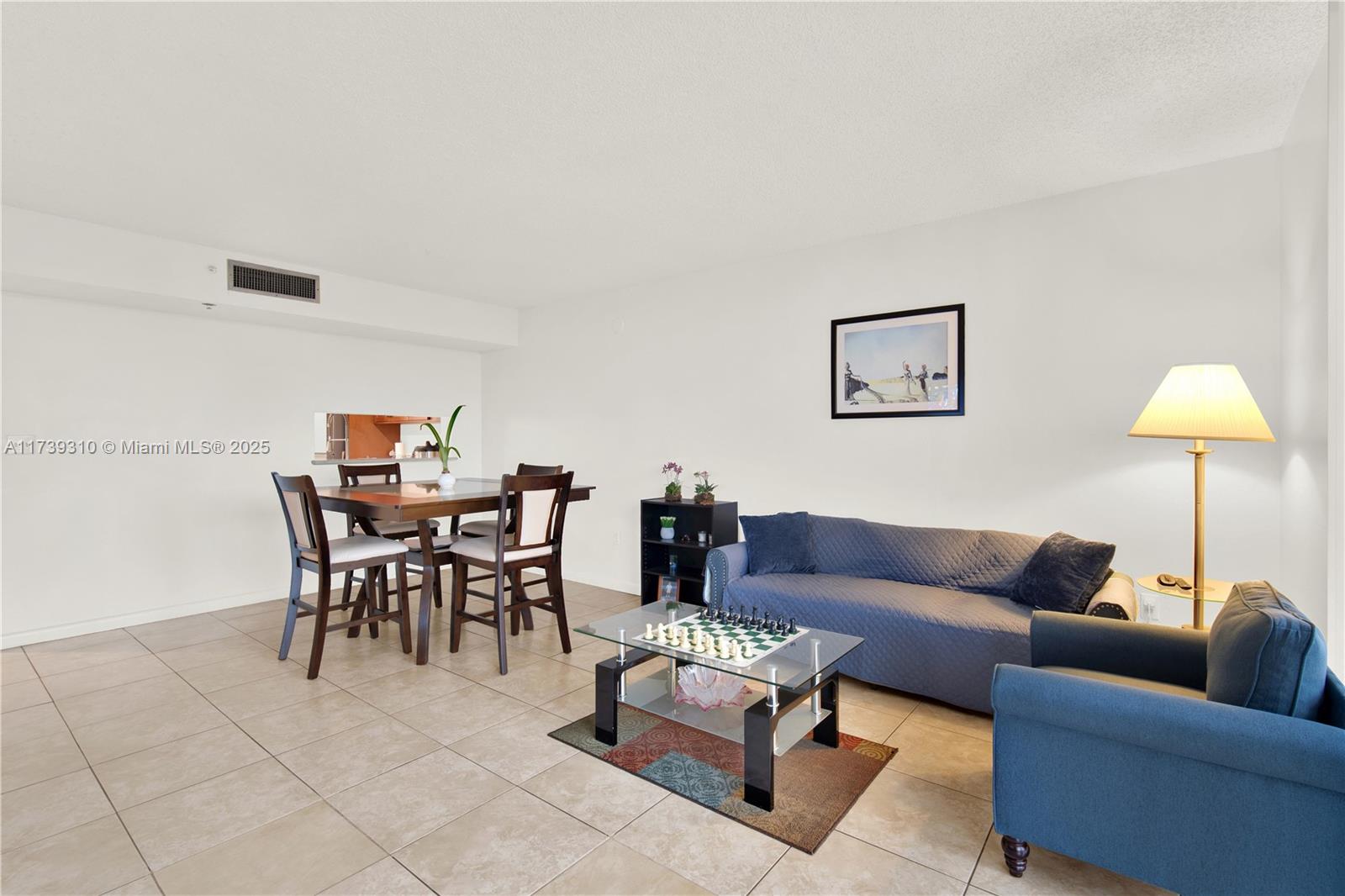 HORIZONS WEST CONDO #10 - Residential