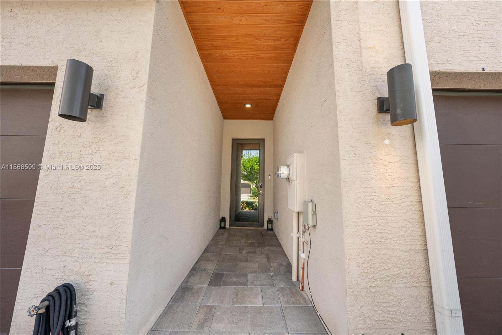 10548 NW 78th Ter