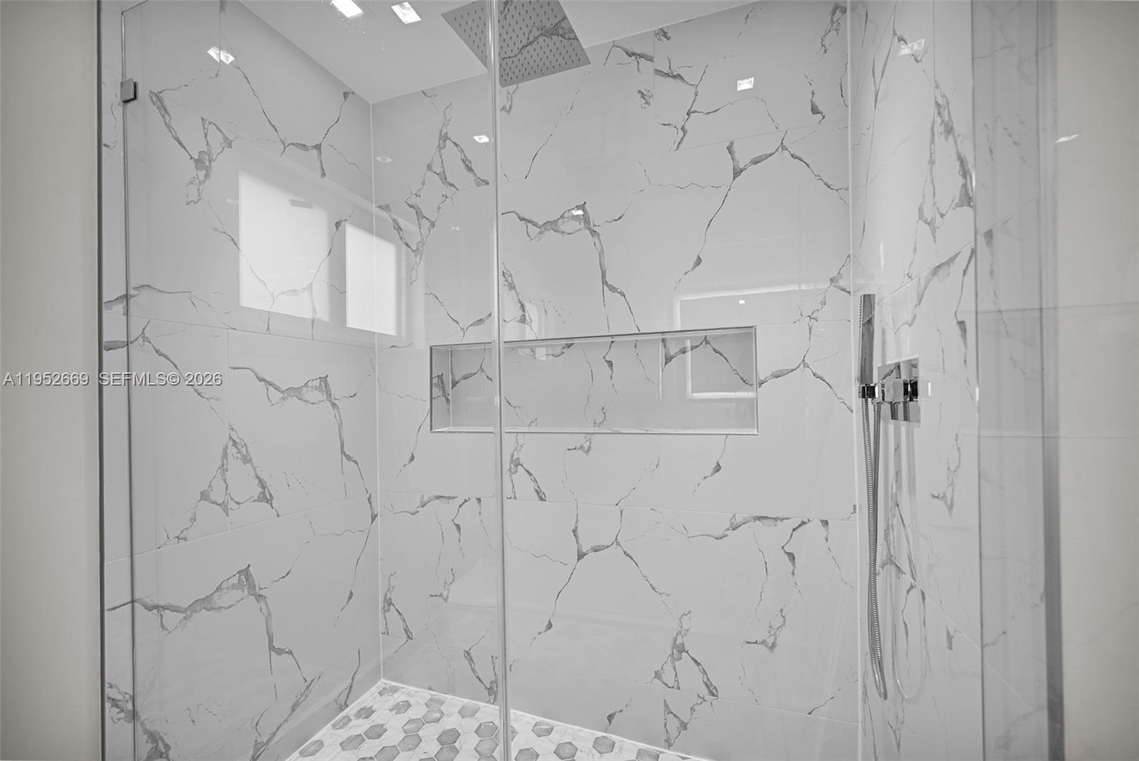 BAY CREST SEC 3 - Residential