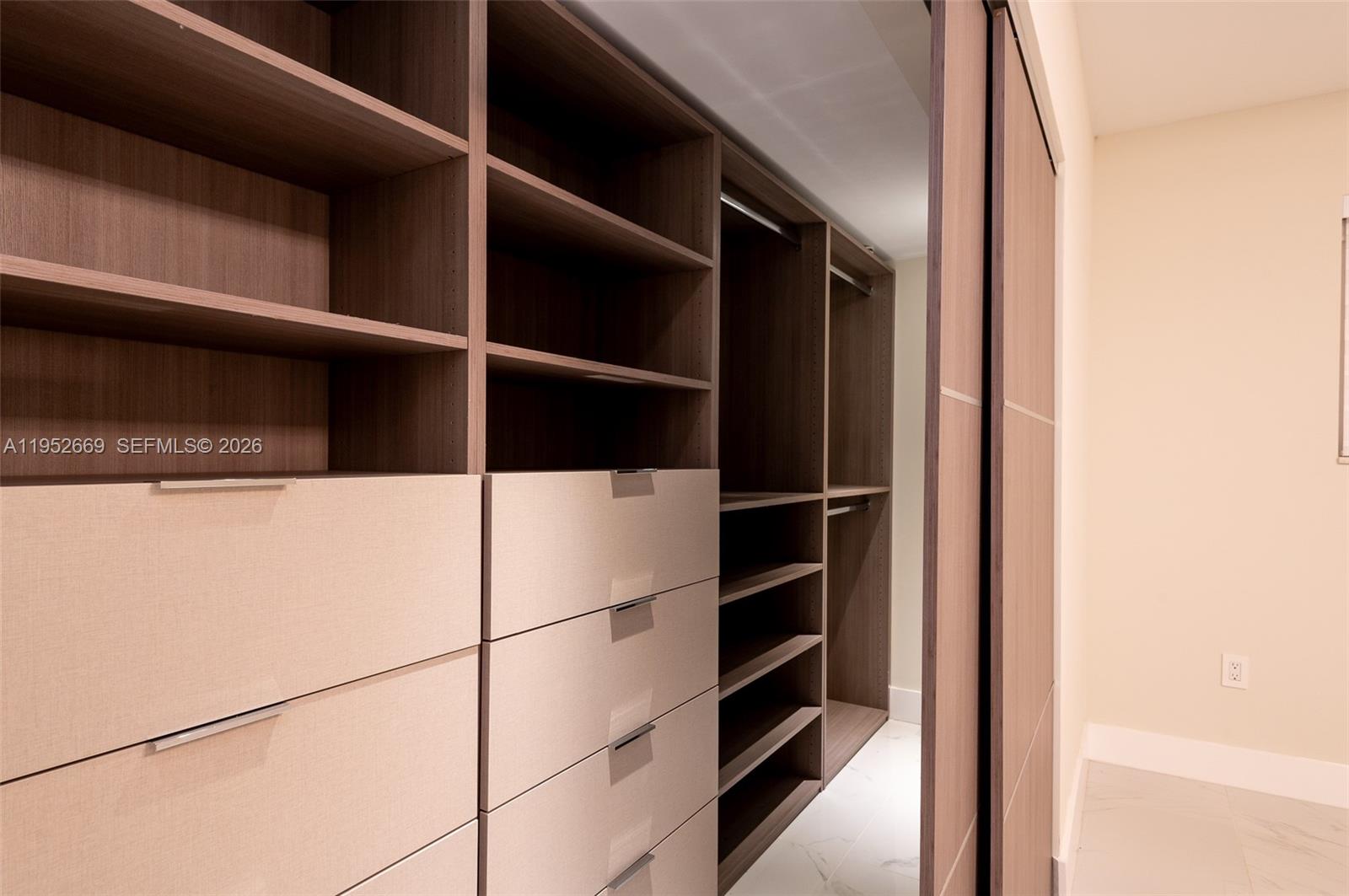 BAY CREST SEC 3 - Residential