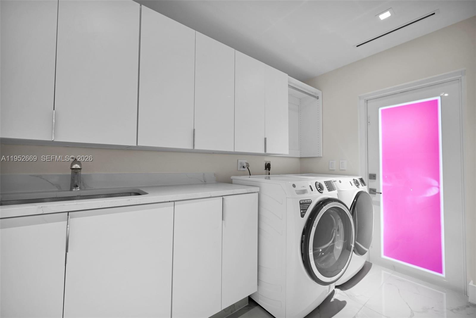 BAY CREST SEC 3 - Residential