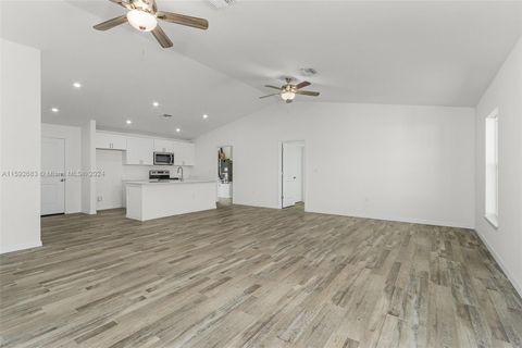 Single Family Residence in Cape Coral FL 1204 15th Ave Ave 6.jpg
