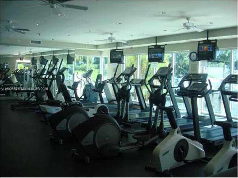 AVENTURA MARINA II - Residential