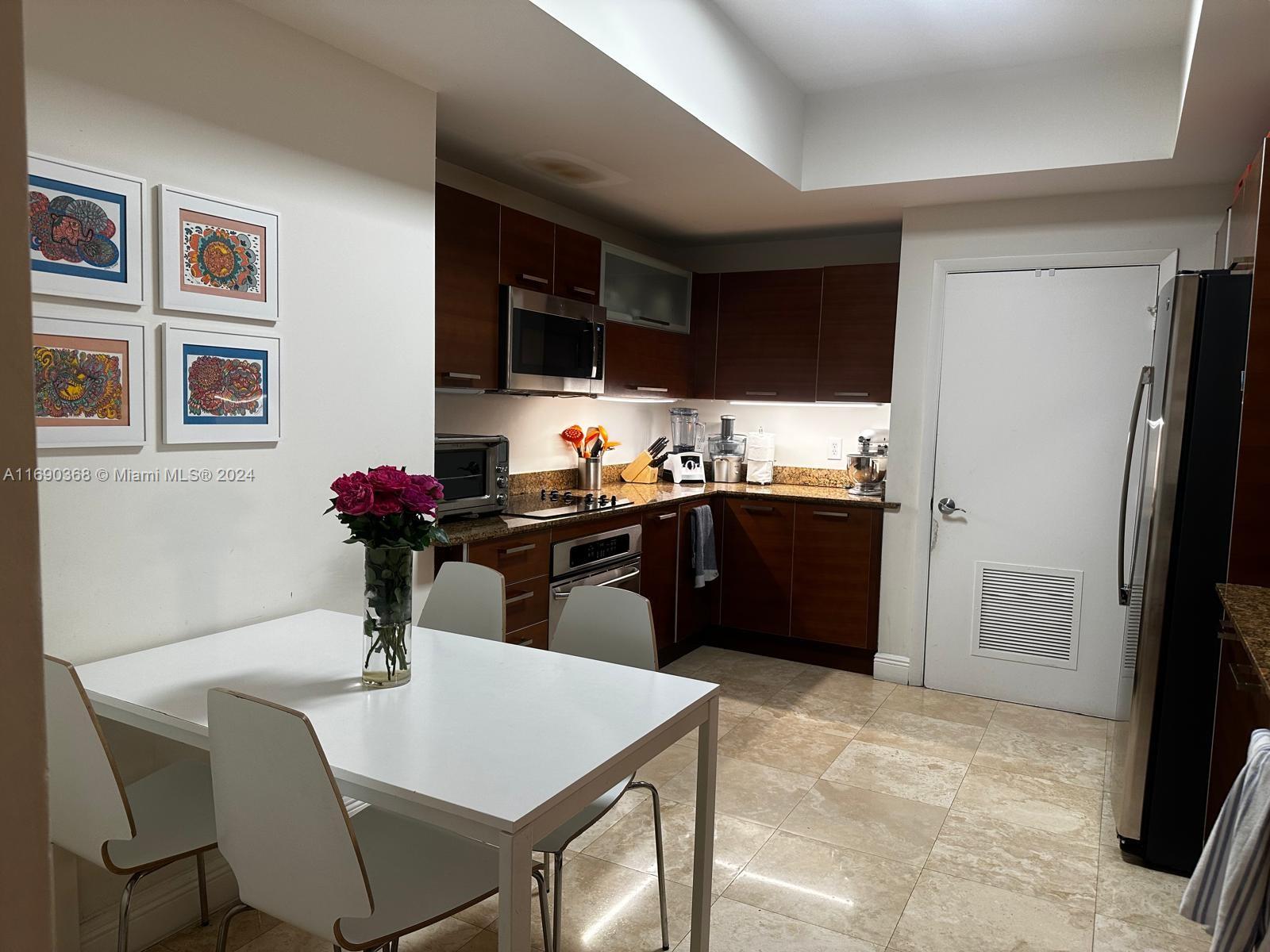 Property for Sale at 3330 Ne 190 St 1215, Aventura, Miami-Dade County, Florida - Bedrooms: 3 
Bathrooms: 3  - $875,000