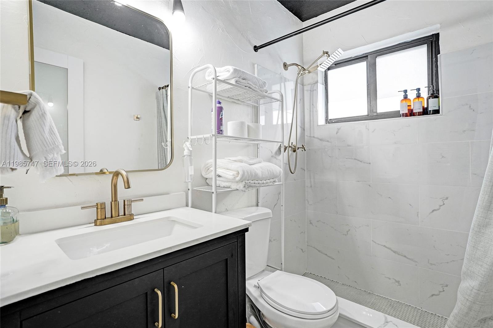 OAKLAND PARK SECOND ADD - Residential Lease