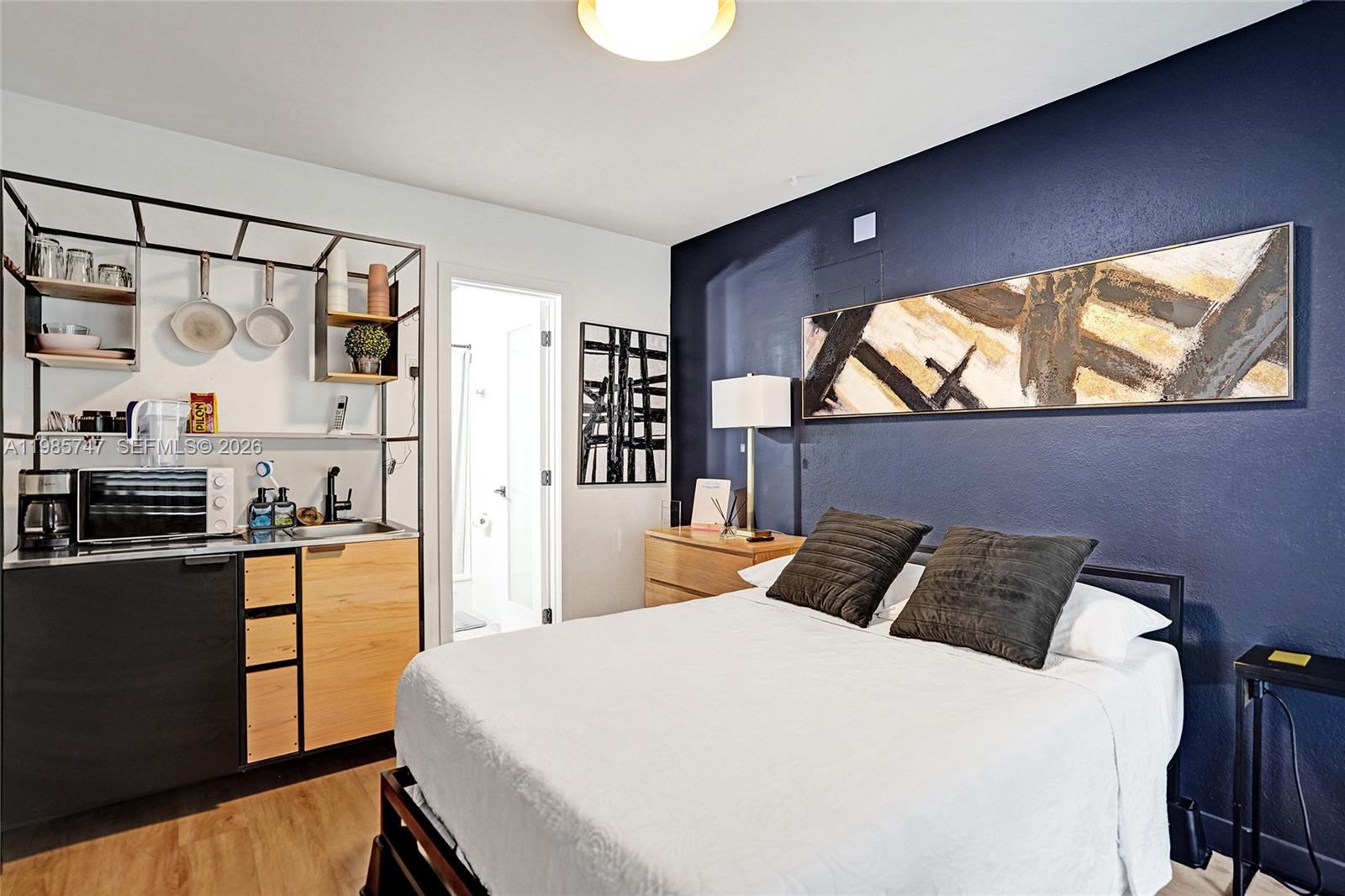 OAKLAND PARK SECOND ADD - Residential Lease