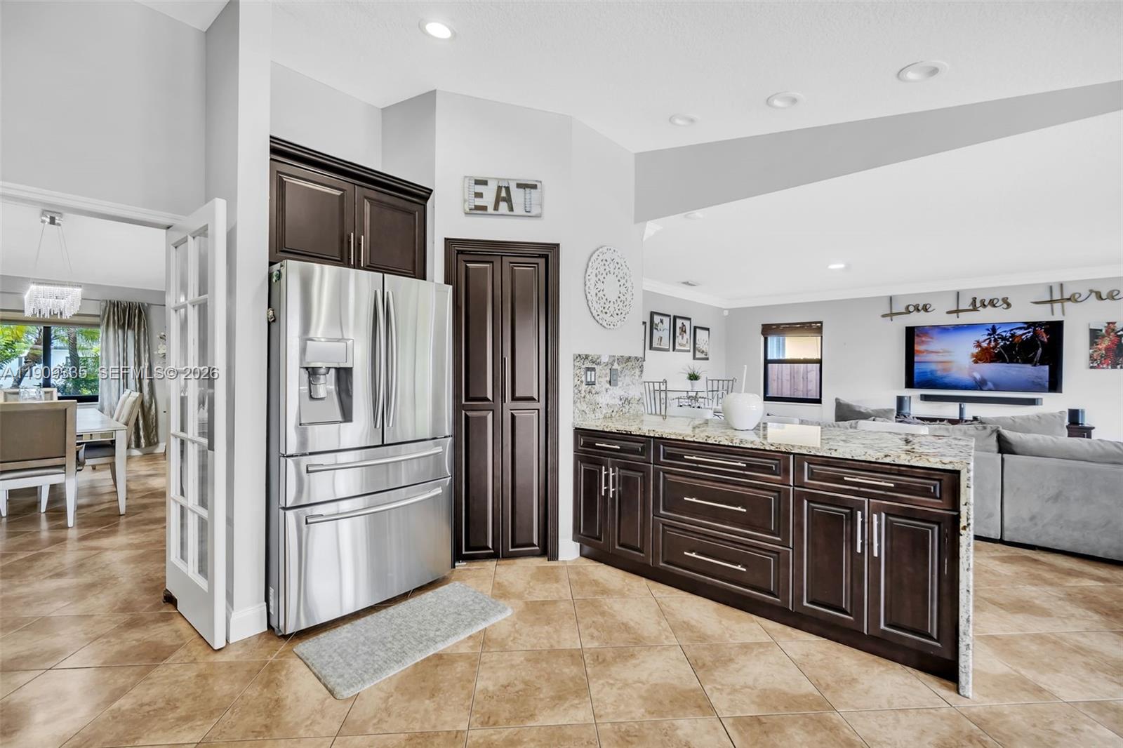 HAMMOCKS SHORES 3RD ADDN - Residential