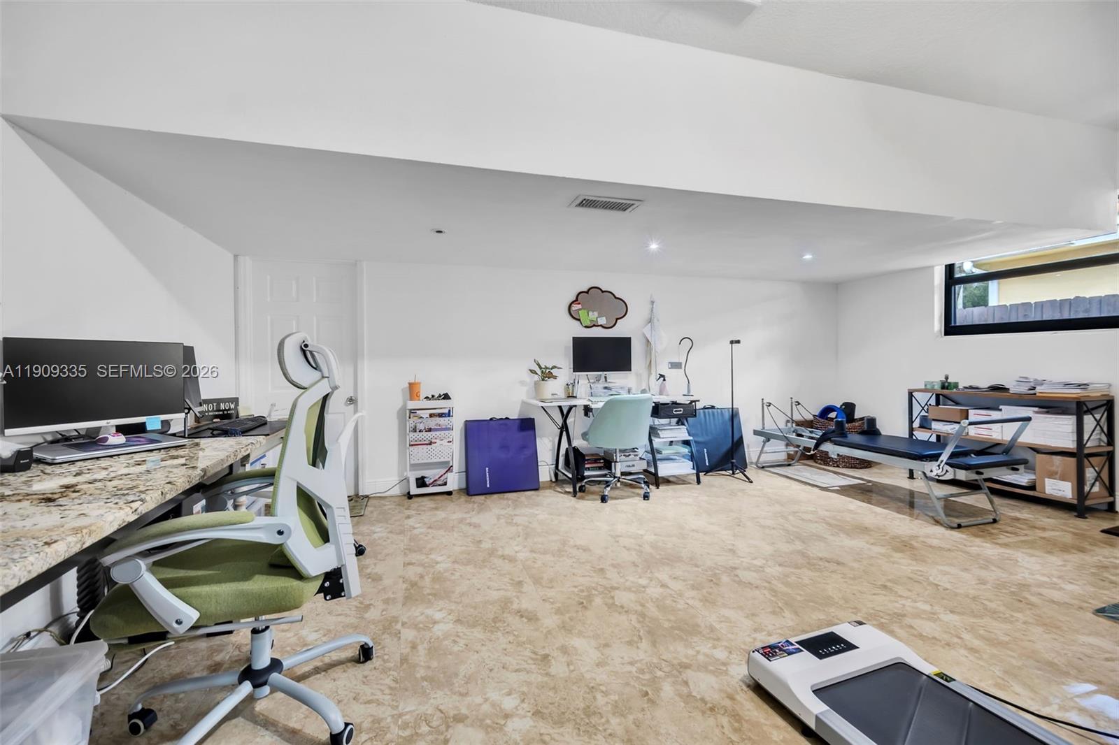 HAMMOCKS SHORES 3RD ADDN - Residential