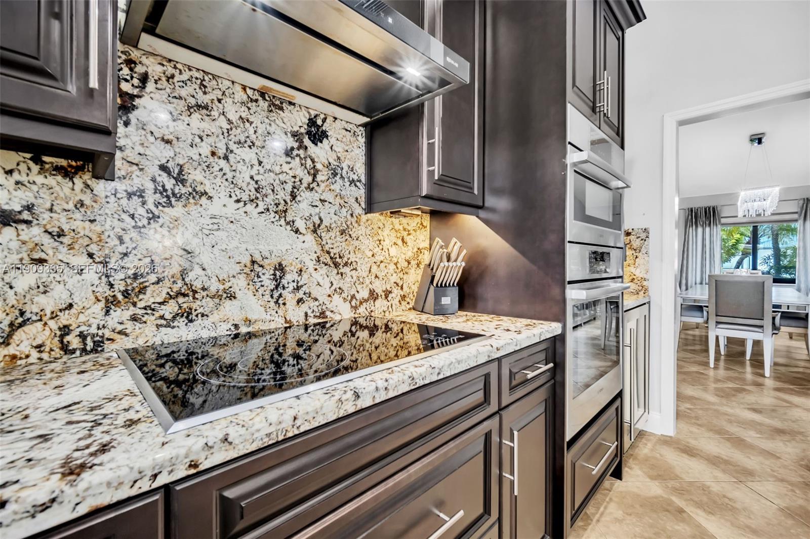 HAMMOCKS SHORES 3RD ADDN - Residential