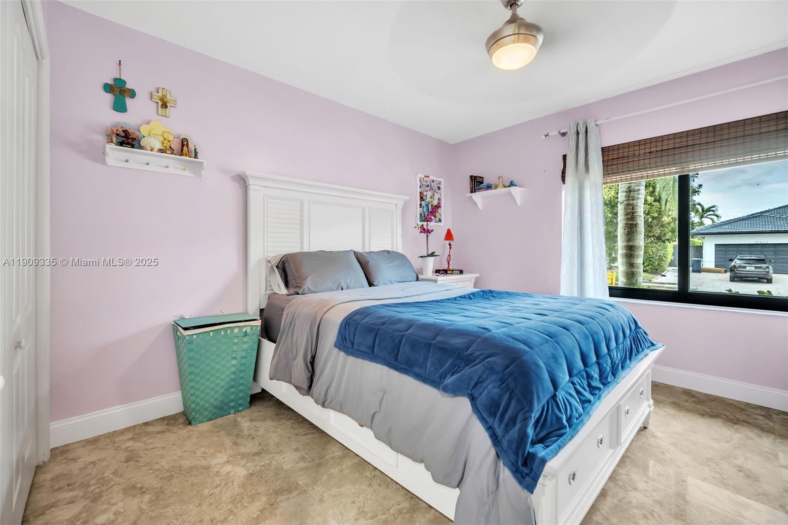 HAMMOCKS SHORES 3RD ADDN - Residential