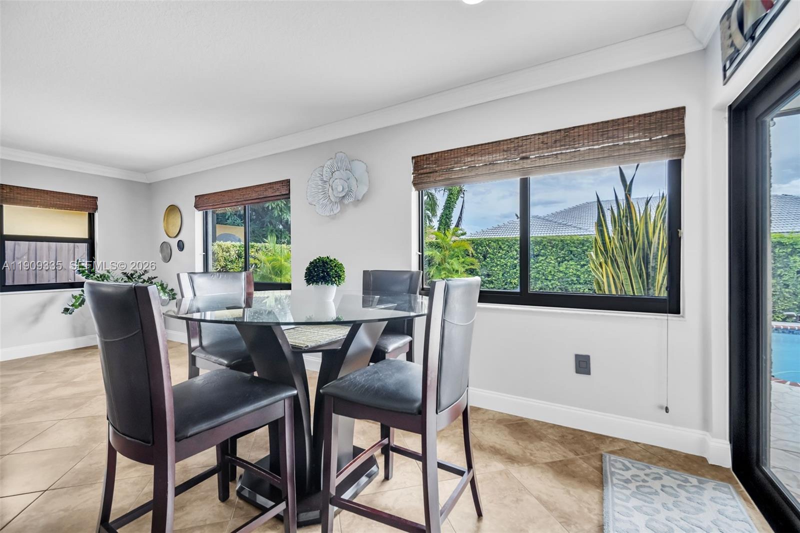 HAMMOCKS SHORES 3RD ADDN - Residential