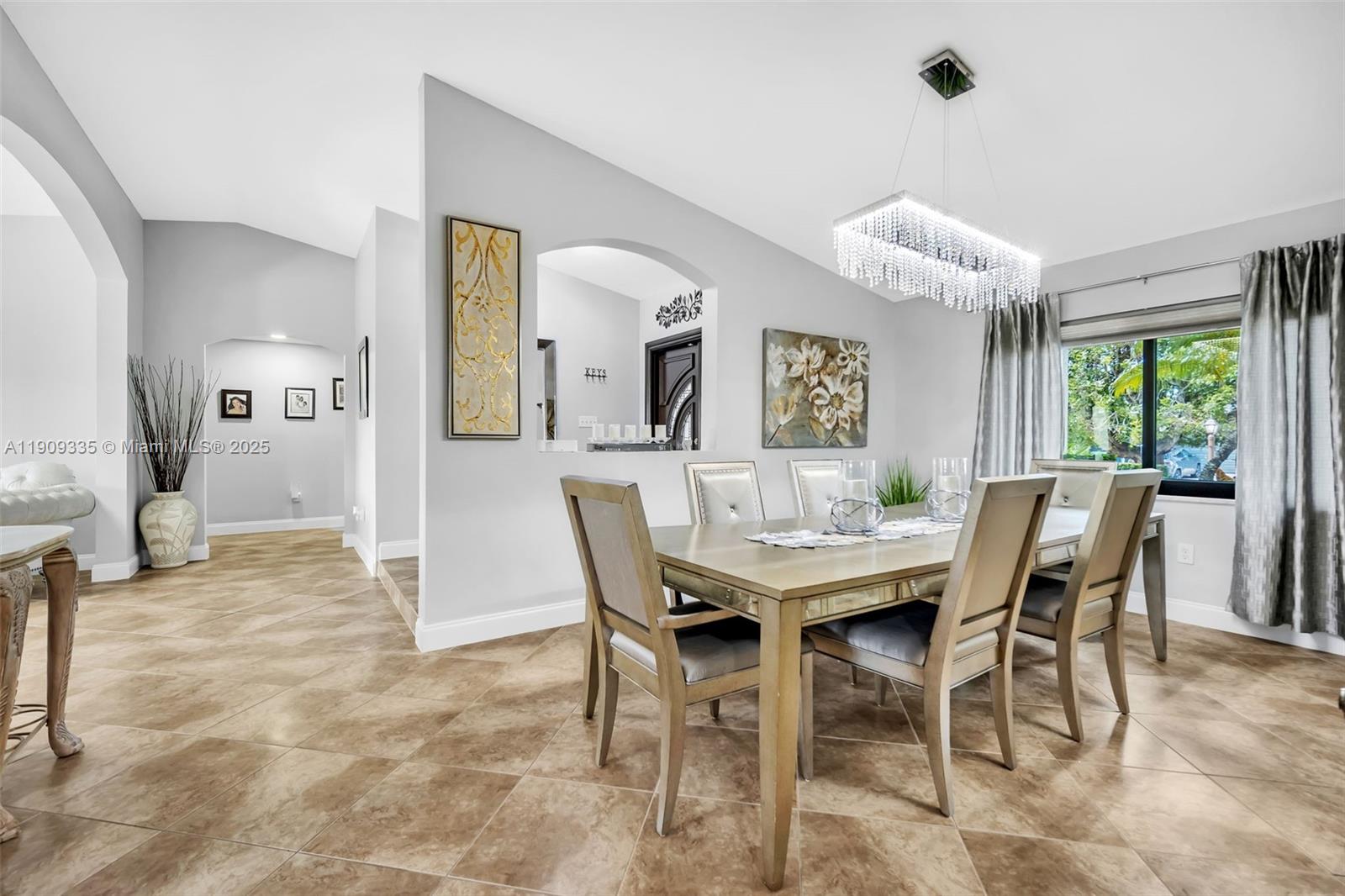 HAMMOCKS SHORES 3RD ADDN - Residential