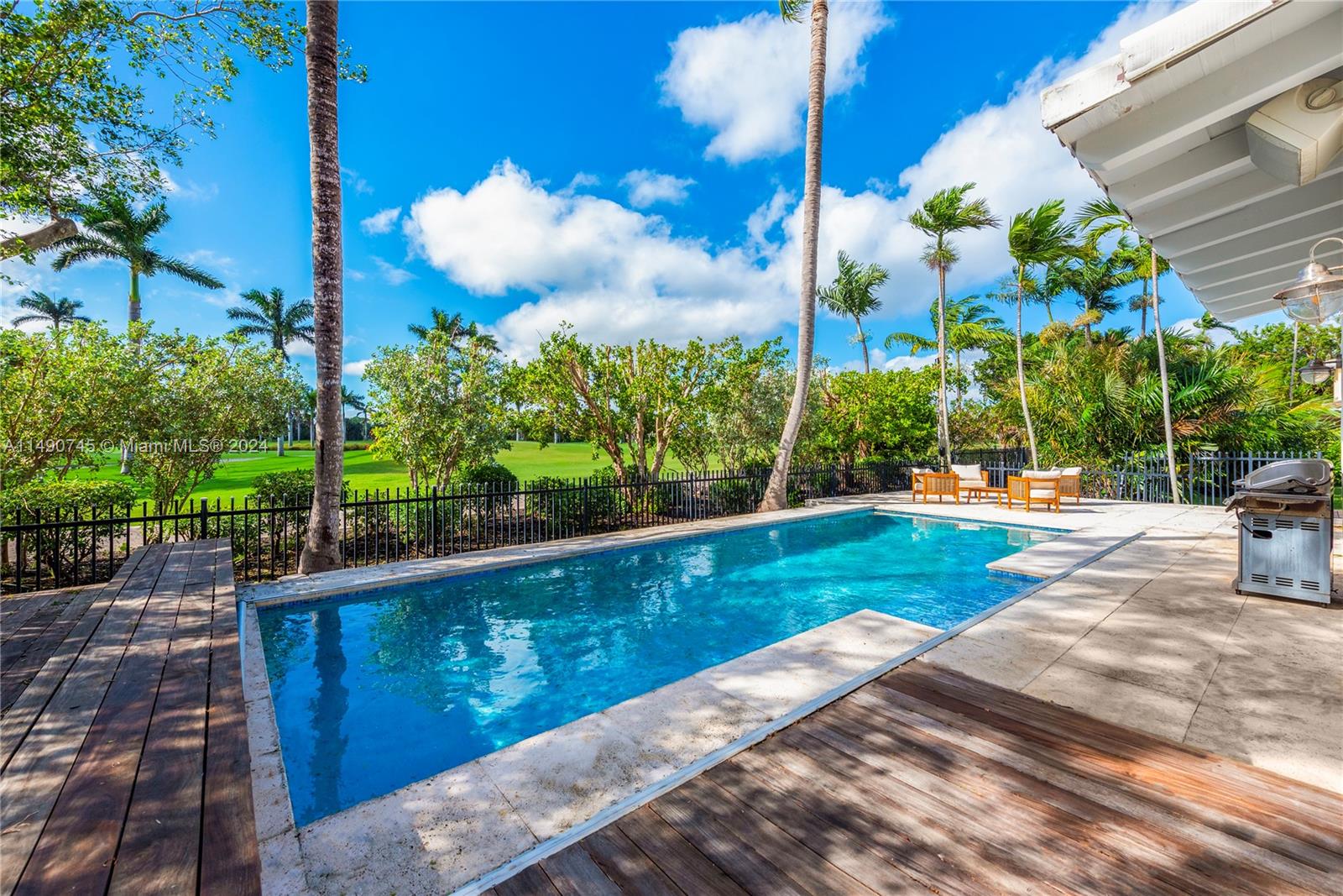 BEACH VIEW ADDN - Residential