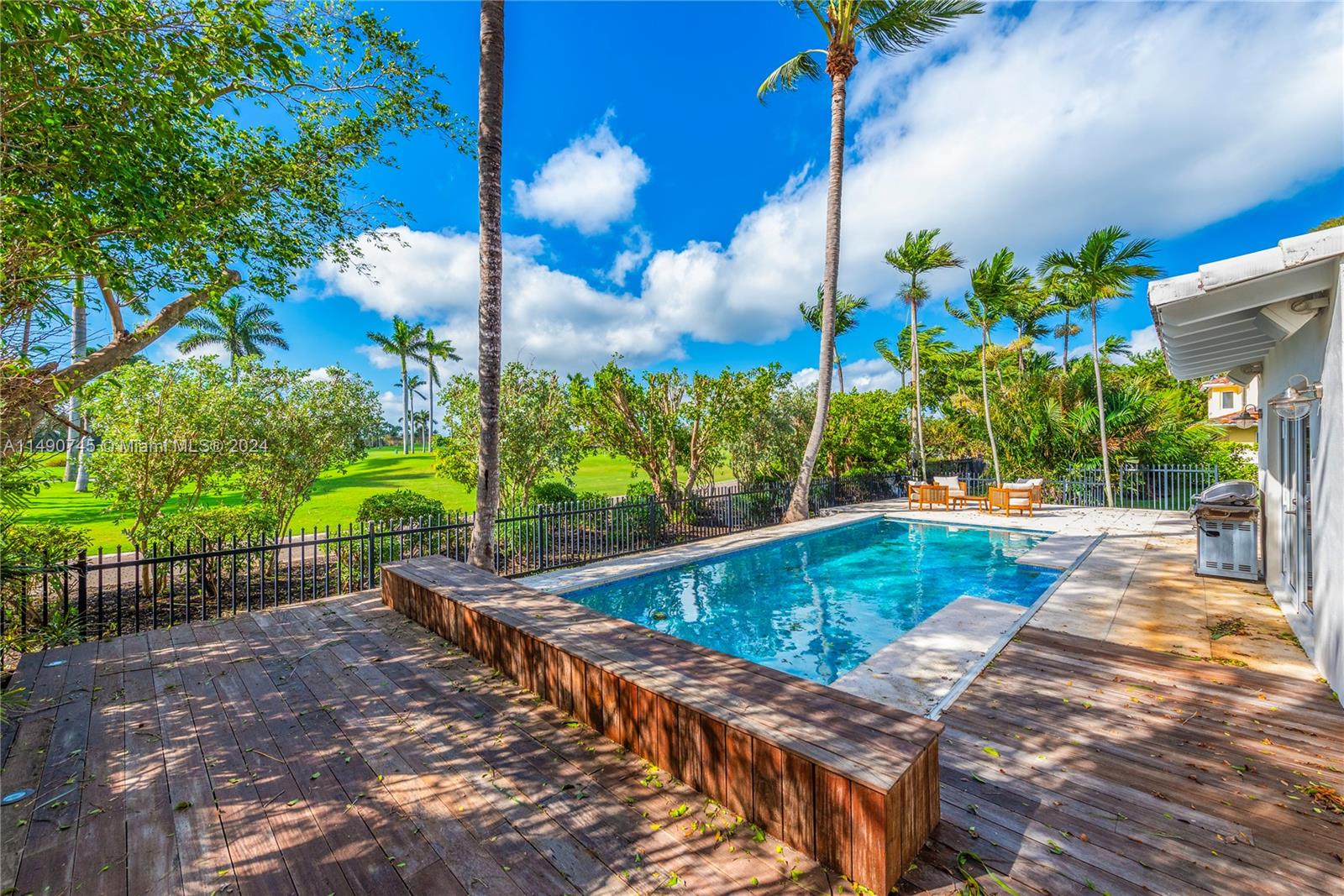 BEACH VIEW ADDN - Residential