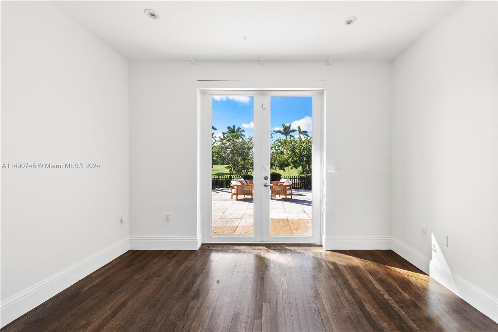 BEACH VIEW ADDN - Residential