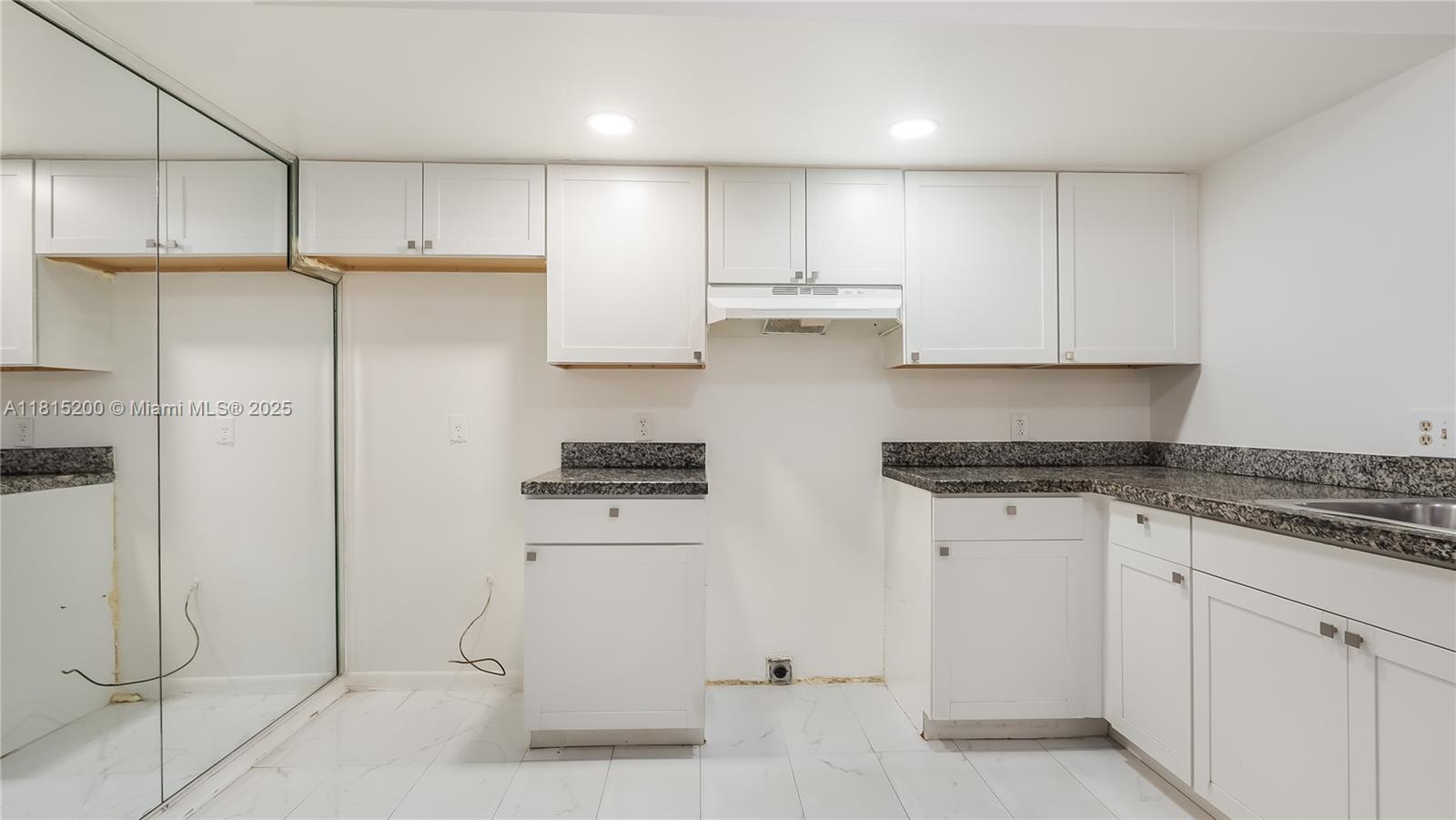 GRAND OASIS CONDO - Residential