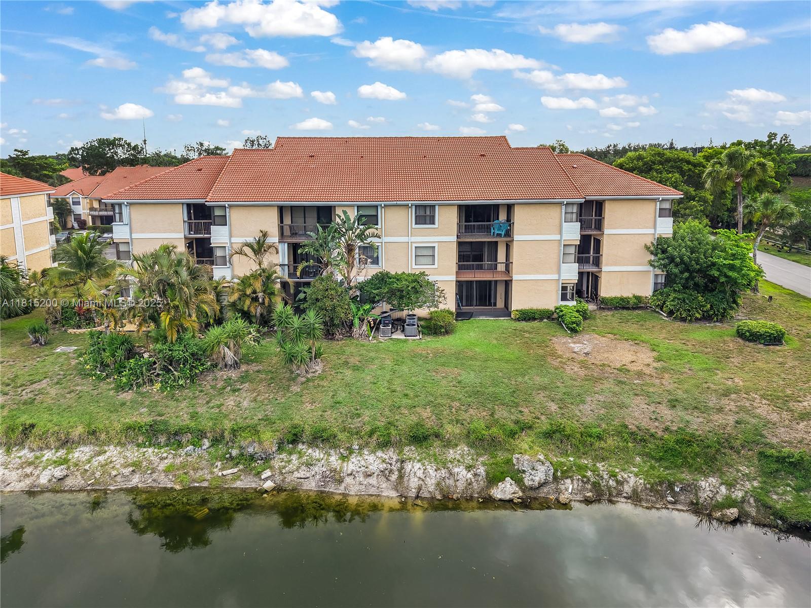 GRAND OASIS CONDO - Residential