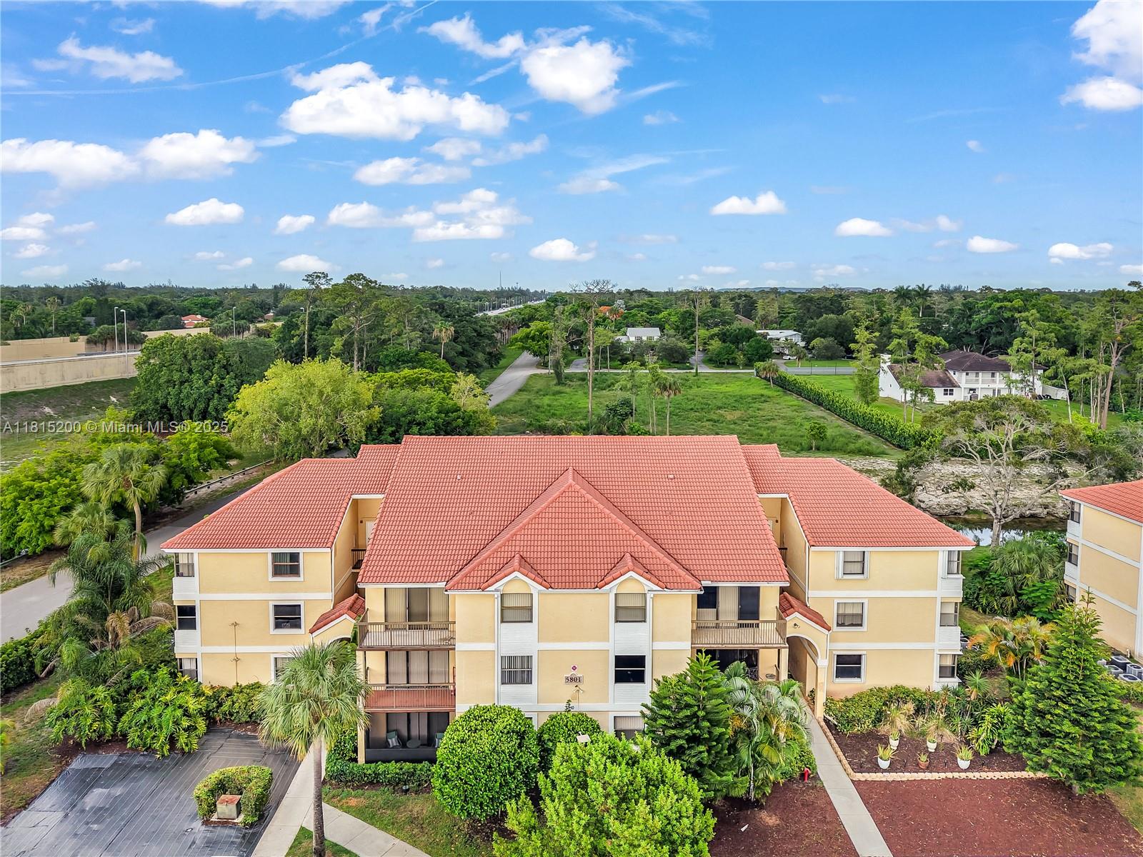 GRAND OASIS CONDO - Residential