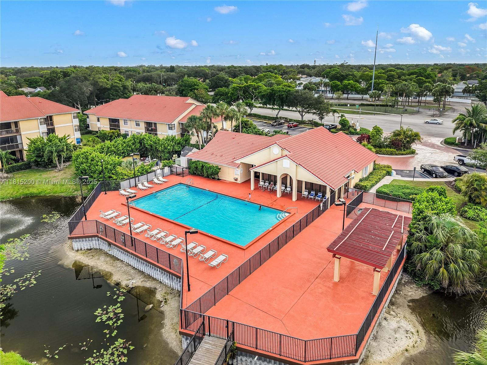 GRAND OASIS CONDO - Residential