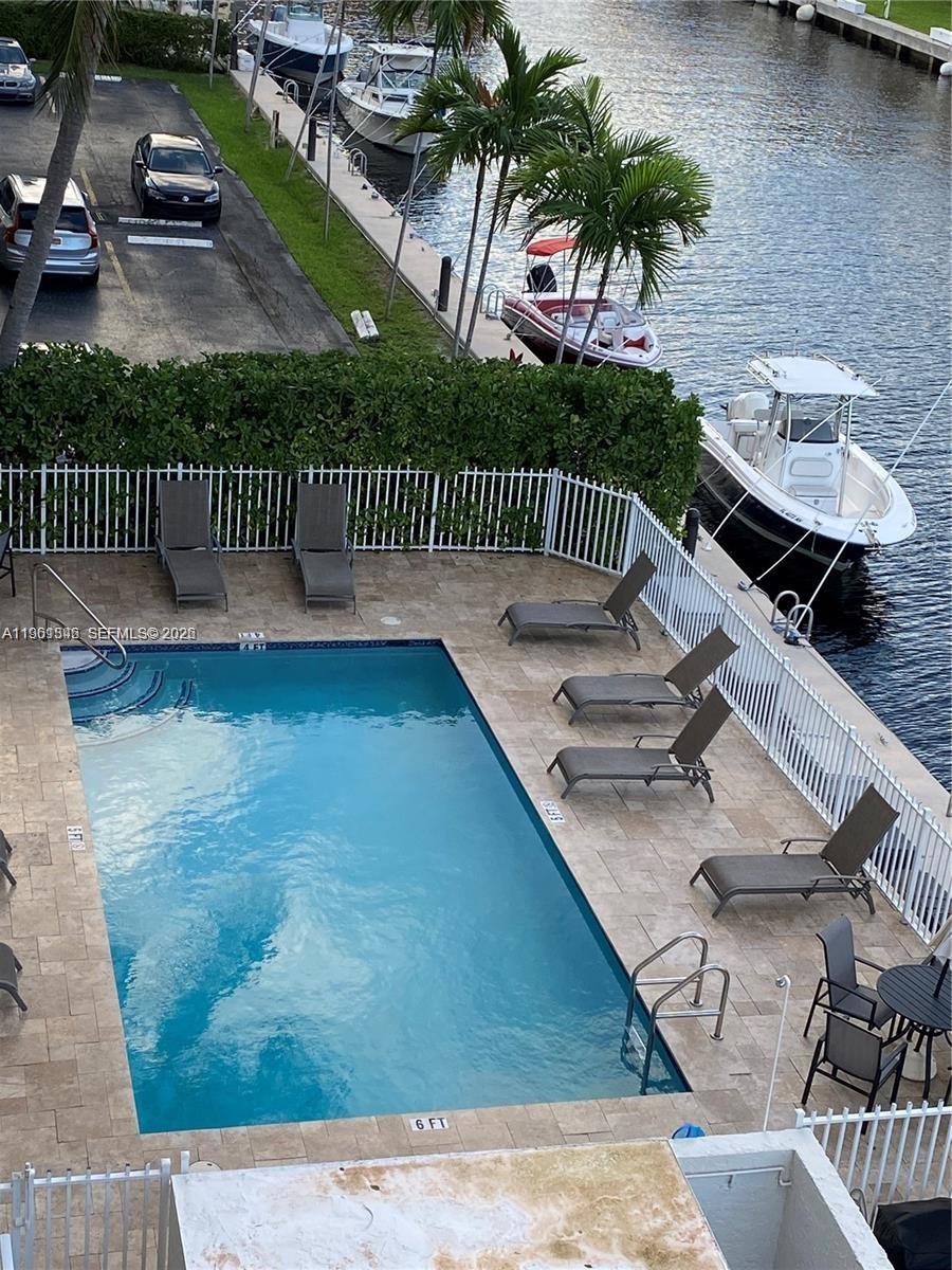 3601 NE 170th St 407