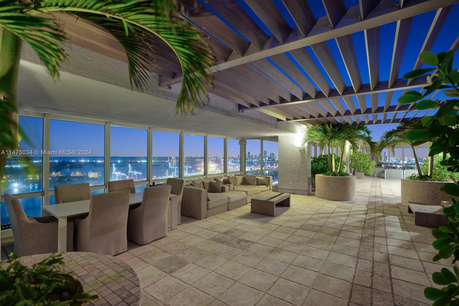ICON CONDO - Residential