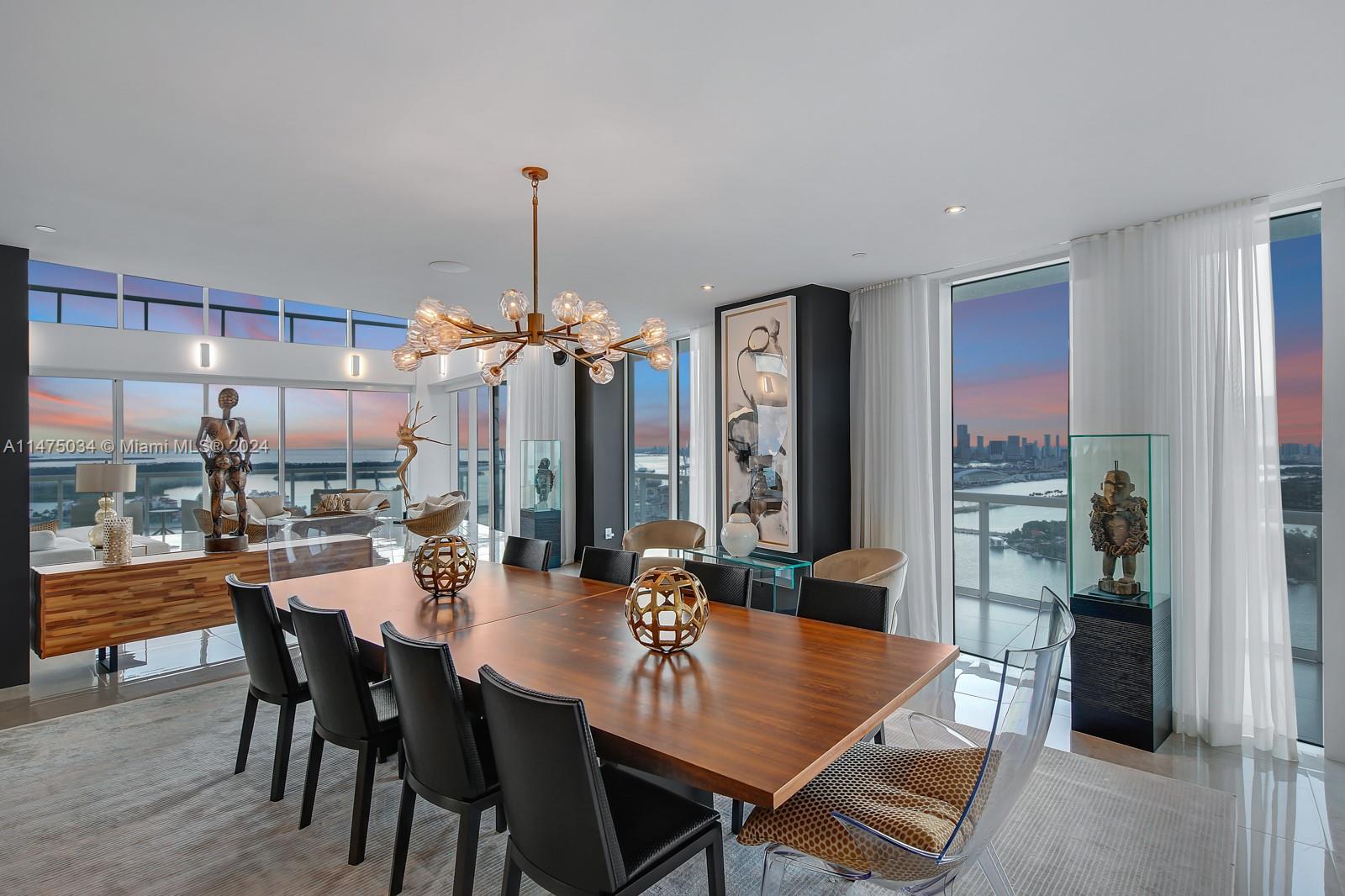 ICON CONDO - Residential