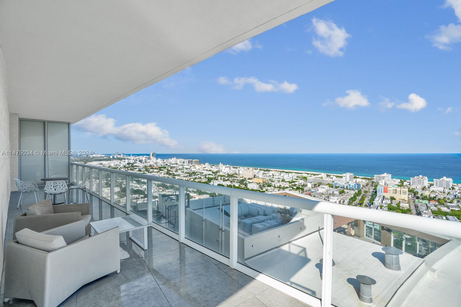 ICON CONDO - Residential