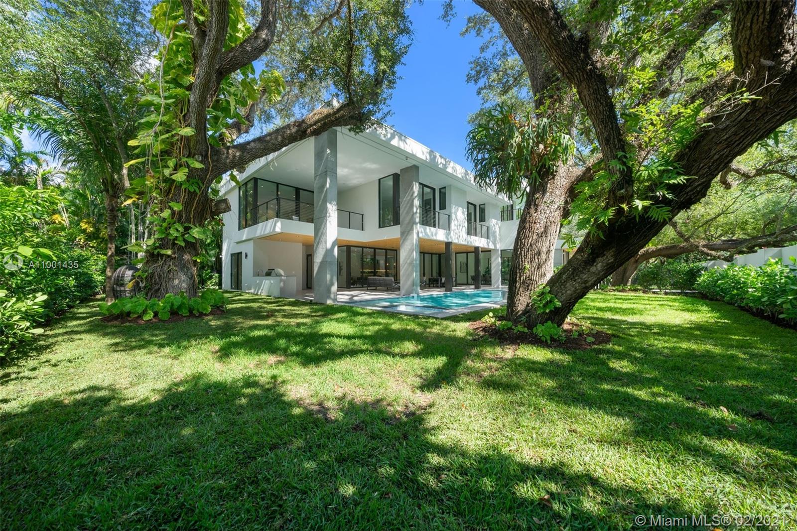 UNIVERSITY PLACE - Residential