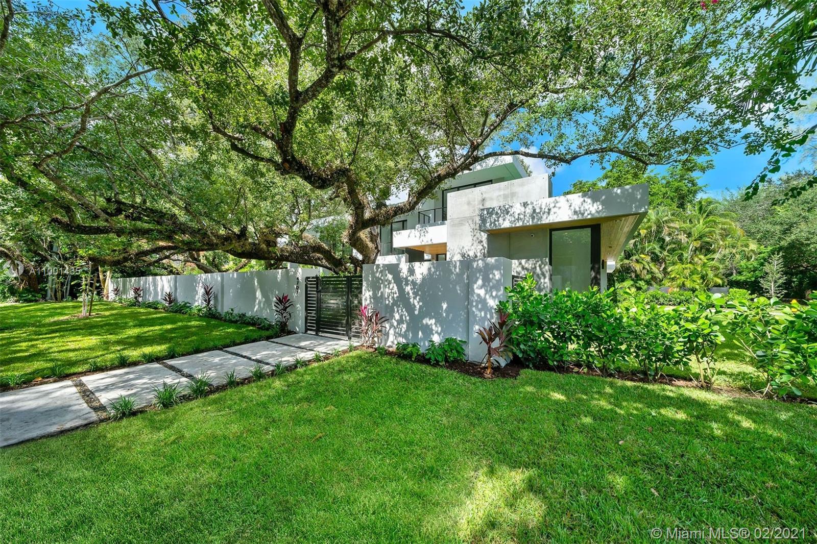 UNIVERSITY PLACE - Residential