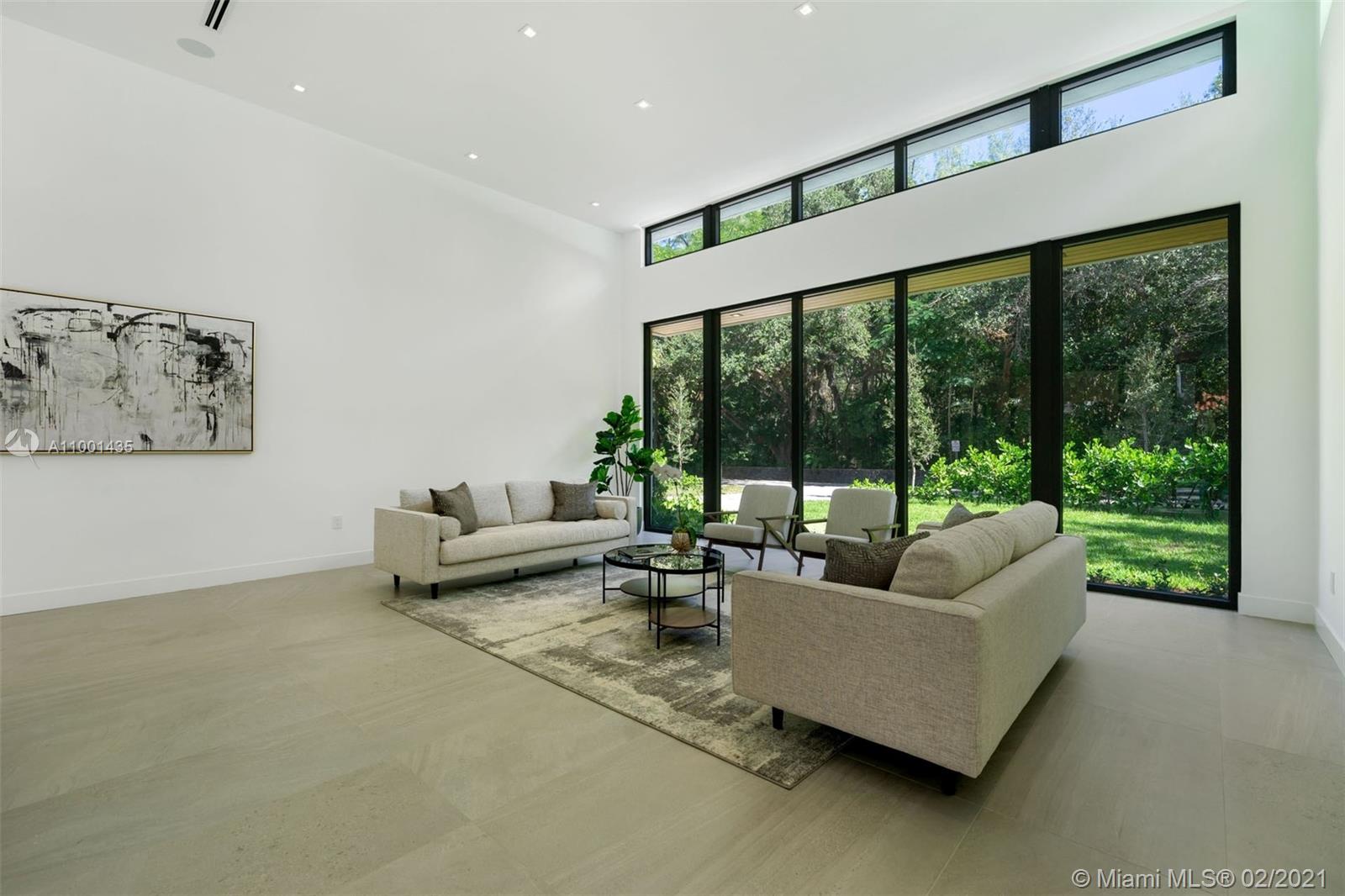 UNIVERSITY PLACE - Residential