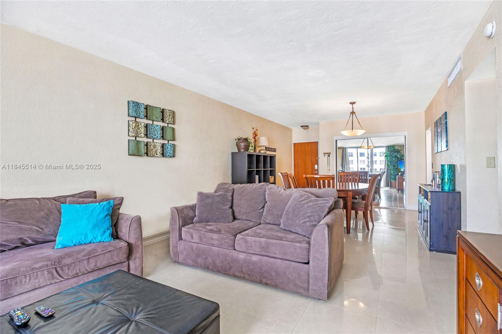 3801 S Ocean Dr 15C, Hollywood, FL, 33019/$449,000 4 3801 S Ocean Dr 15C