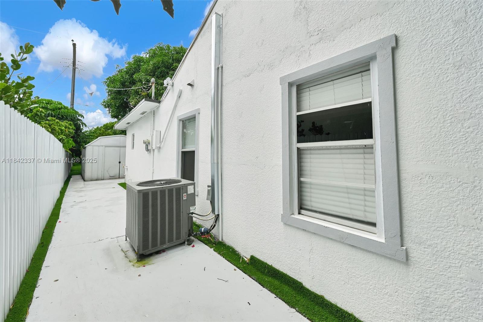 ESSEX VILLAGE-THIRD ADDIT - Residential