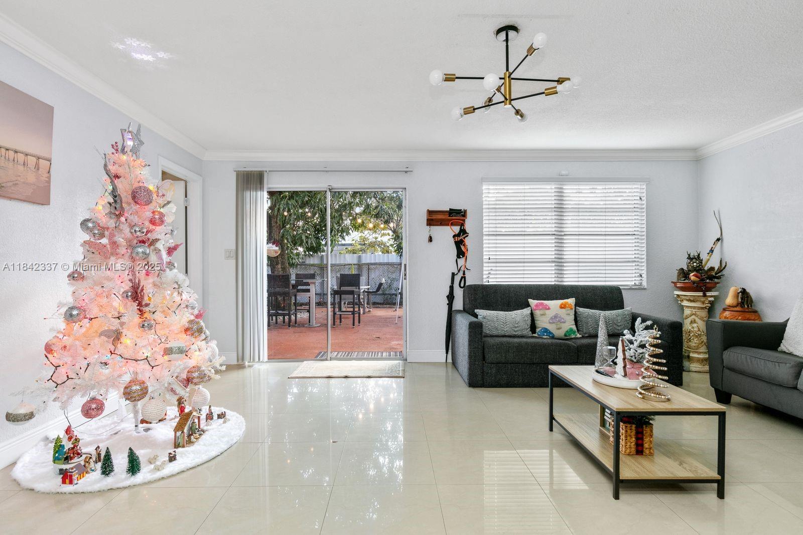 ESSEX VILLAGE-THIRD ADDIT - Residential