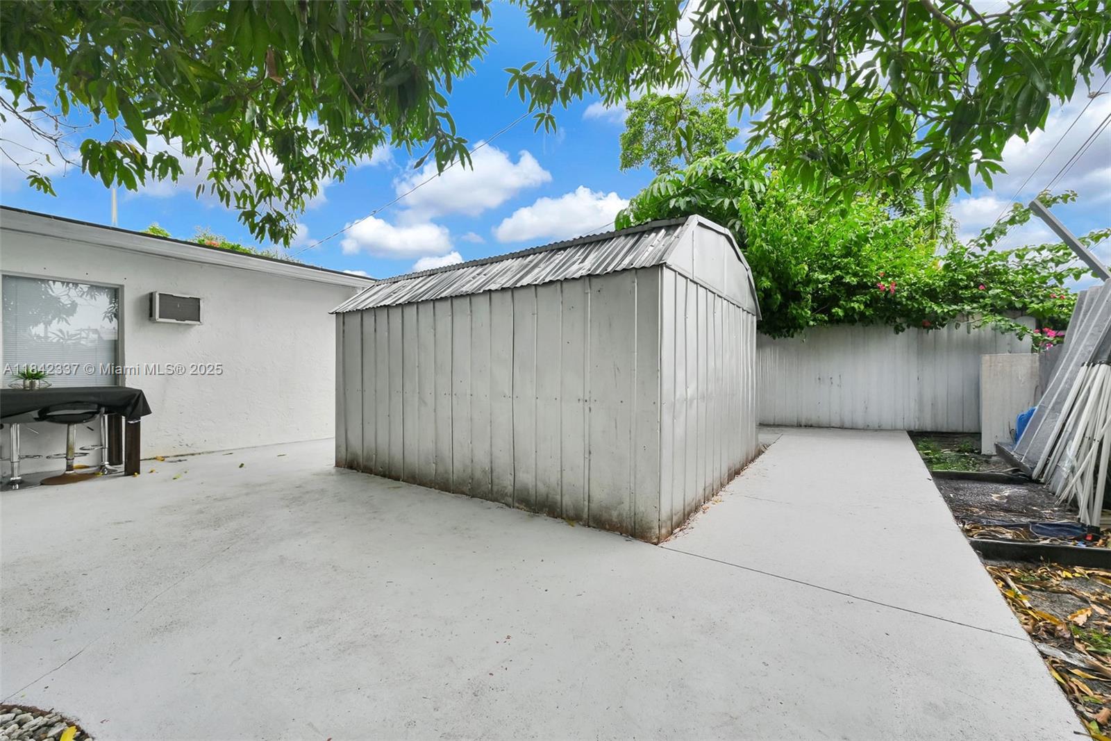 ESSEX VILLAGE-THIRD ADDIT - Residential