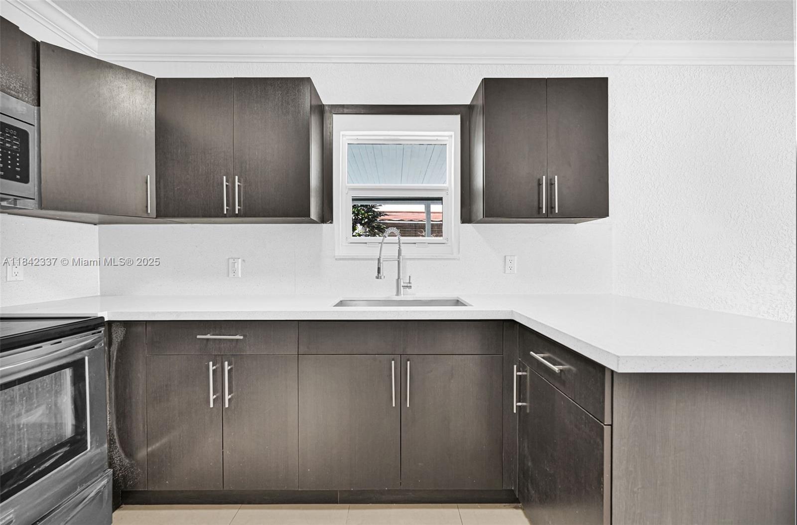 ESSEX VILLAGE-THIRD ADDIT - Residential